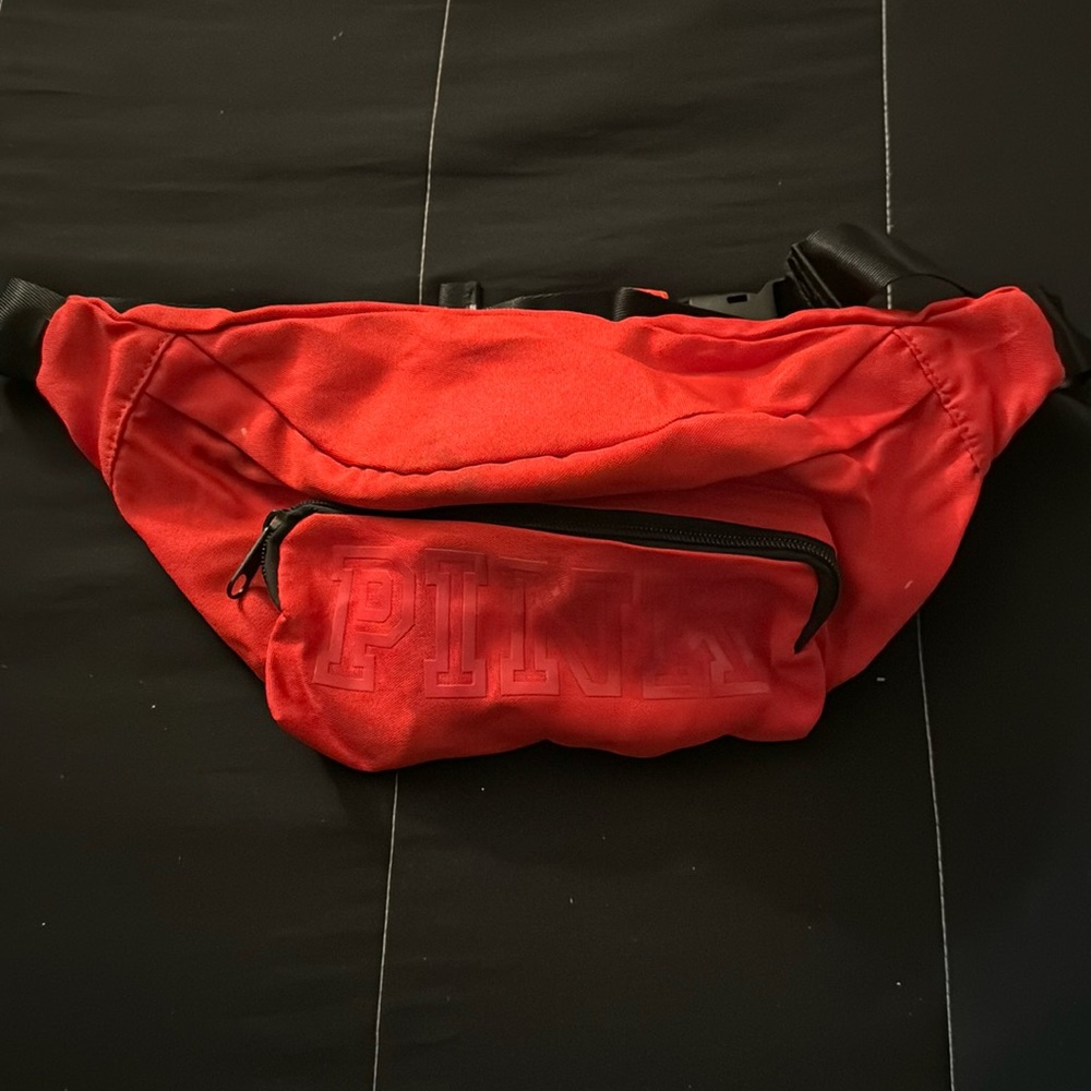 Victoria Secret’s PINK Fanny Pack